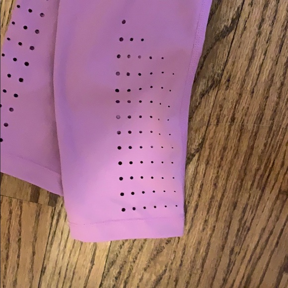 Athletes girl pink leggings! - Picture 4 of 5